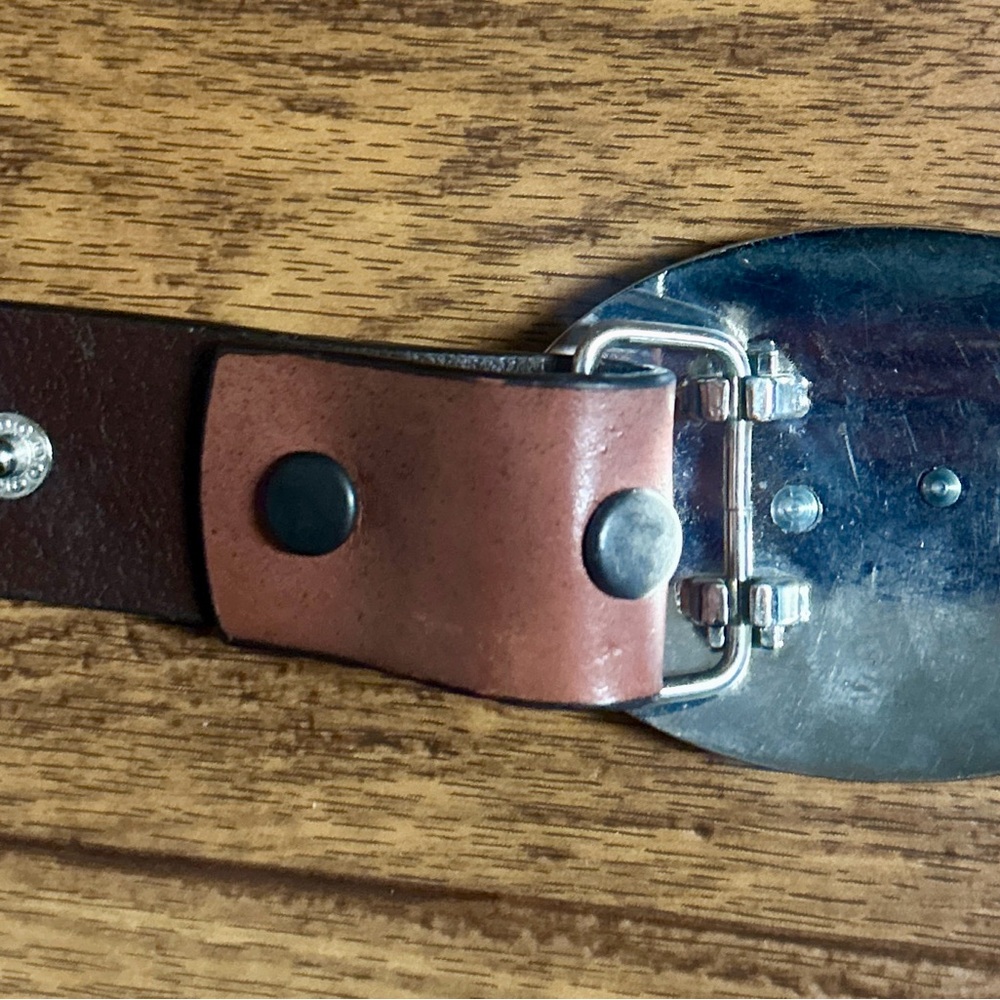 Nocona ~Boy's Size 26 ~Bull Rider Belt Buckle W/ Brown Rodeo Scene Leather Belt - Picture 8 of 9